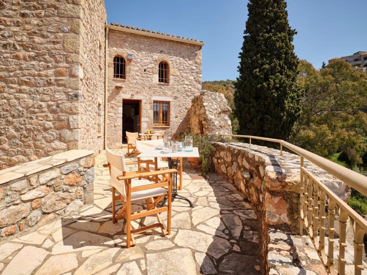 Villa Petreas Castle Kardhamili Exterior foto