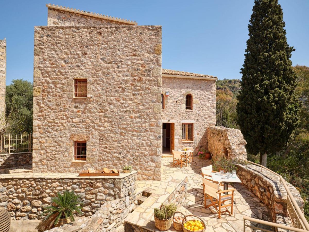 Villa Petreas Castle Kardhamili Exterior foto