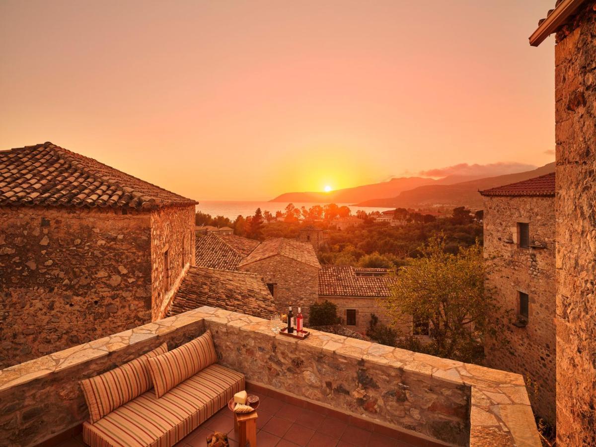 Villa Petreas Castle Kardhamili Exterior foto