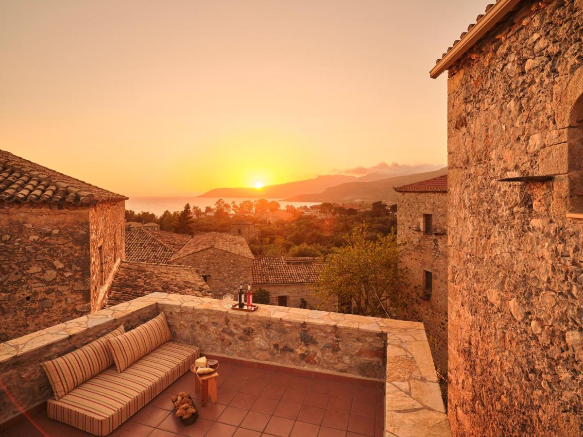 Villa Petreas Castle Kardhamili Exterior foto